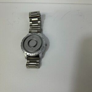 Magneto watch  (brand new)